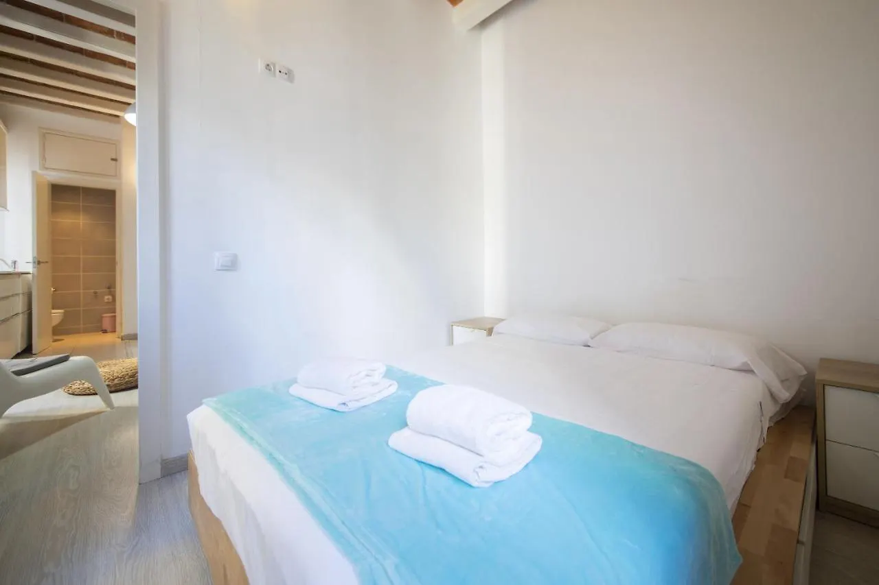 Catalunya Casas Lovely Apartment Central Barcelona 100M To Beach!