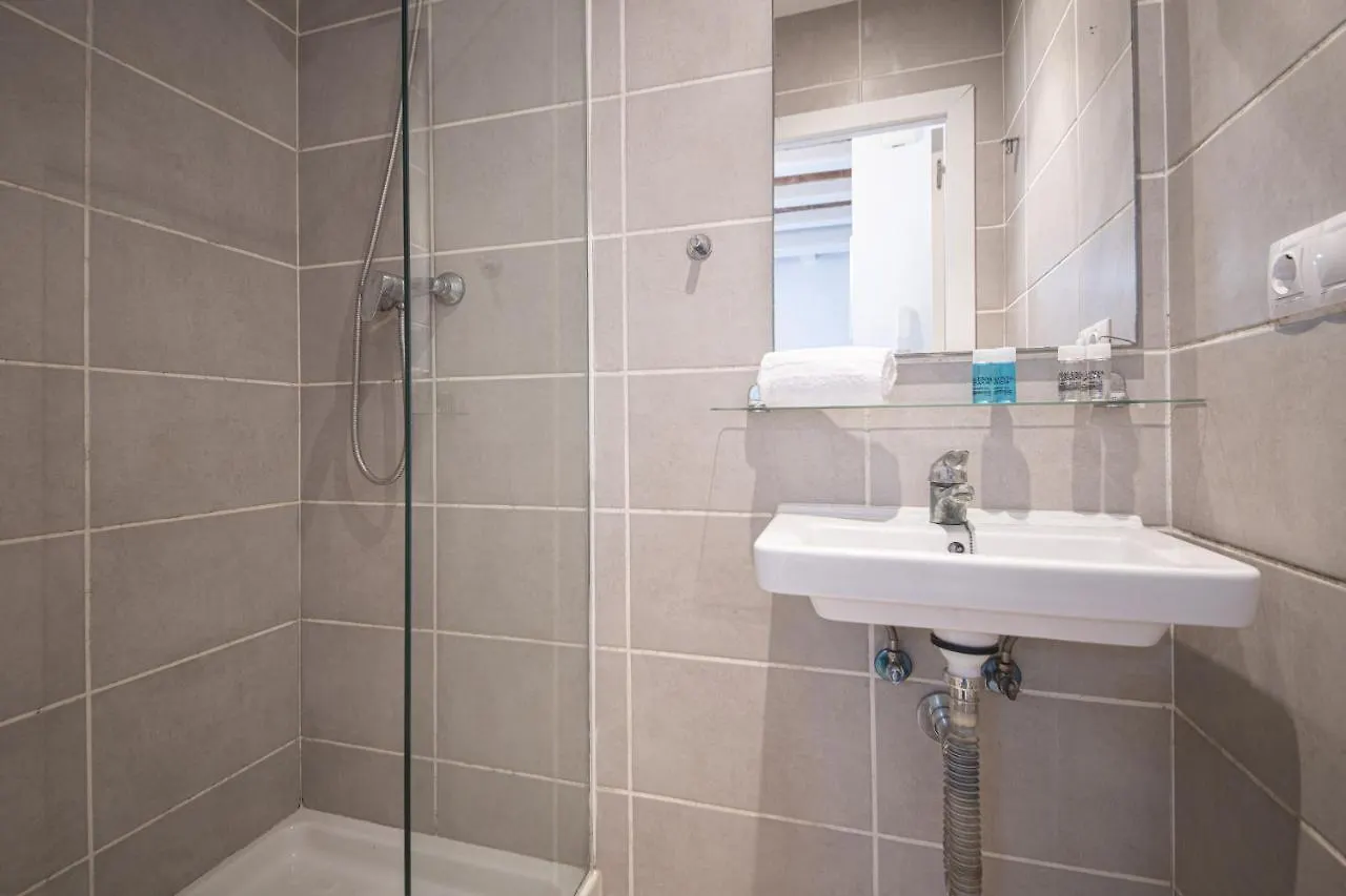 Catalunya Casas Lovely Apartment Central Barcelona 100M To Beach!